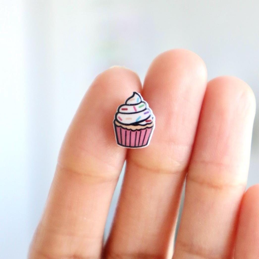 Cupcake Earrings in Pink